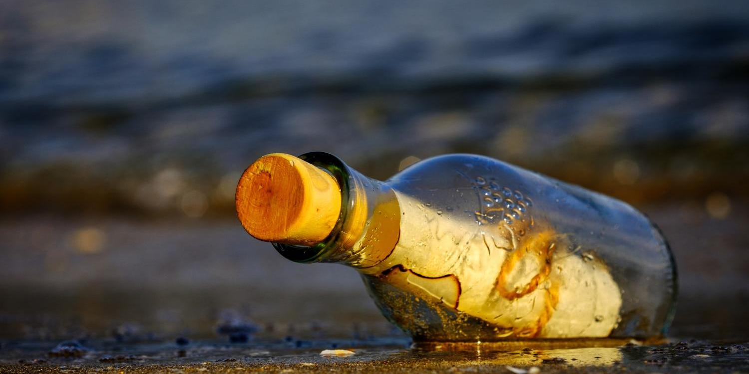 Message in a bottle (c) pixabay / gefunden auf pfarrbriefservice.de Message in a bottle